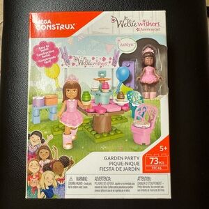 NWT. Welly Wishers American Girl Doll Garden Party Lego set
